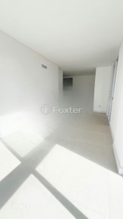Image 4 - 927713