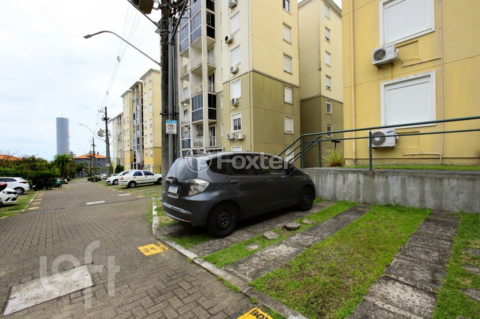 Image 17 - 927853
