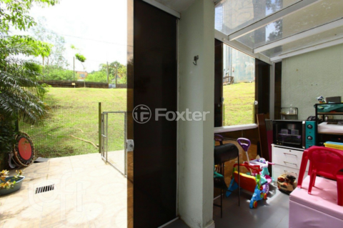 Image 3 - 927853