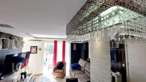 Image 7 - 927879