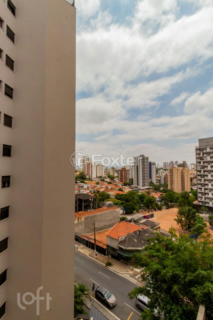 Image 10 - 928059