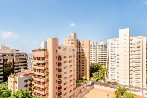 Image 32 - 928121