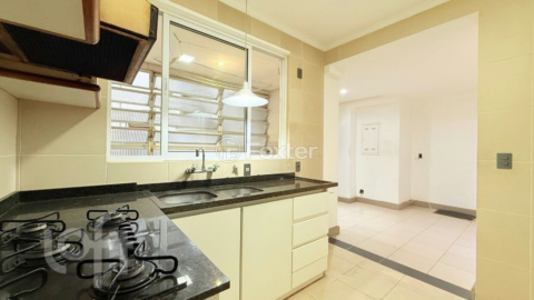 Image 7 - 928153