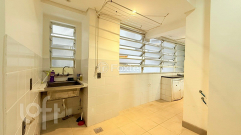 Image 31 - 928153
