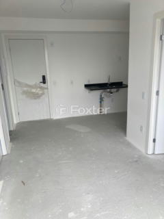 Image 7 - 928311