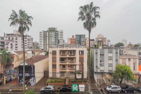 Image 3 - 928329