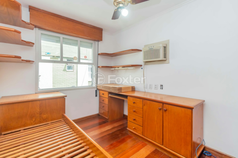 Image 30 - 928380