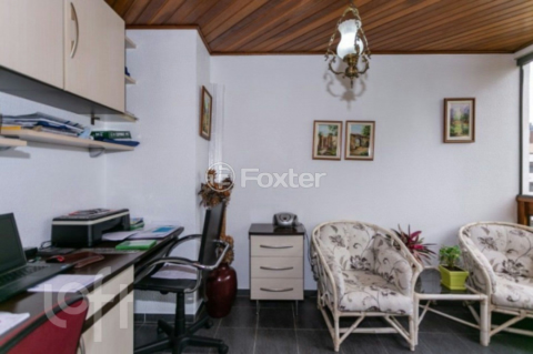 Image 32 - 928417