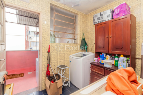 Image 31 - 928478