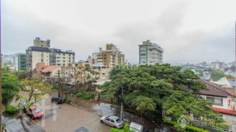 Image 17 - 928609