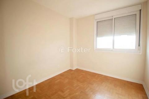 Image 7 - 928625