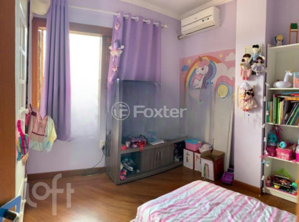 Image 7 - 928658