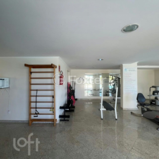 Image 25 - 928666