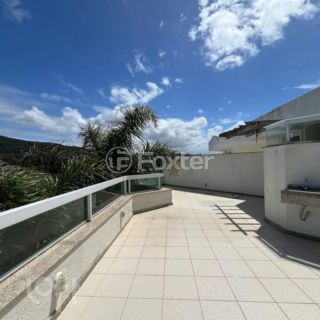 Image 8 - 928666