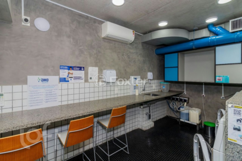 Image 38 - 928676