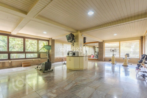 Image 38 - 928705