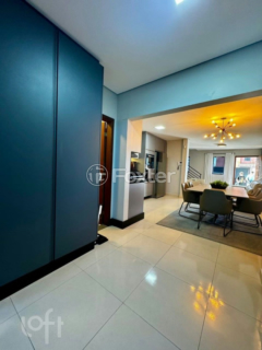 Image 7 - 928730