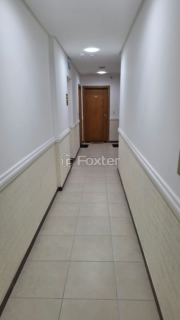 Image 34 - 928755