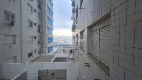 Image 32 - 928755
