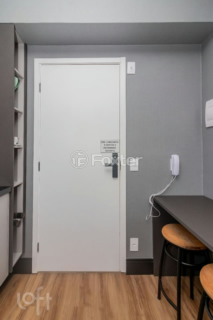 Image 3 - 928966