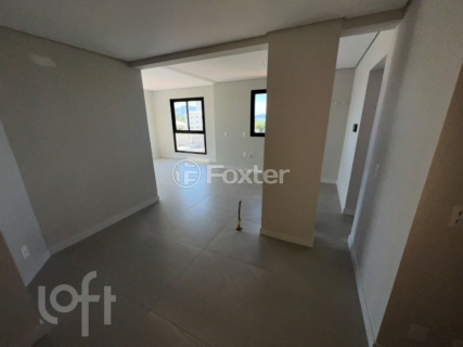 Image 7 - 928984