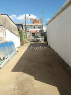 Image 6 - 929005