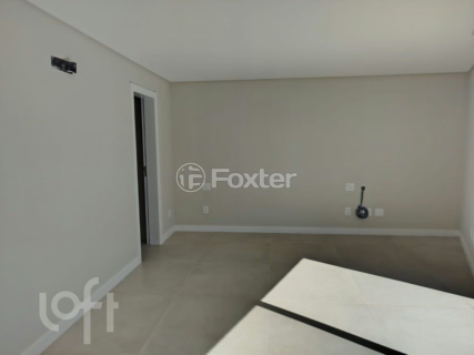 Image 4 - 929215