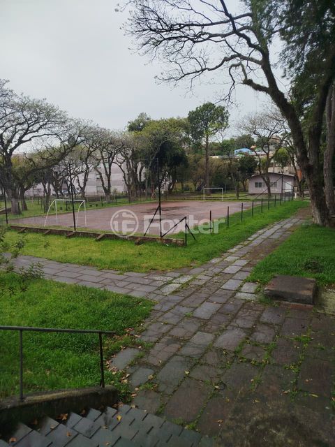 Image 14 - 929251