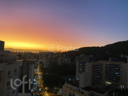 Image 16 - 929303