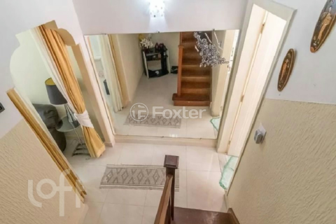 Image 3 - 929353