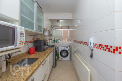 Image 4 - 929408