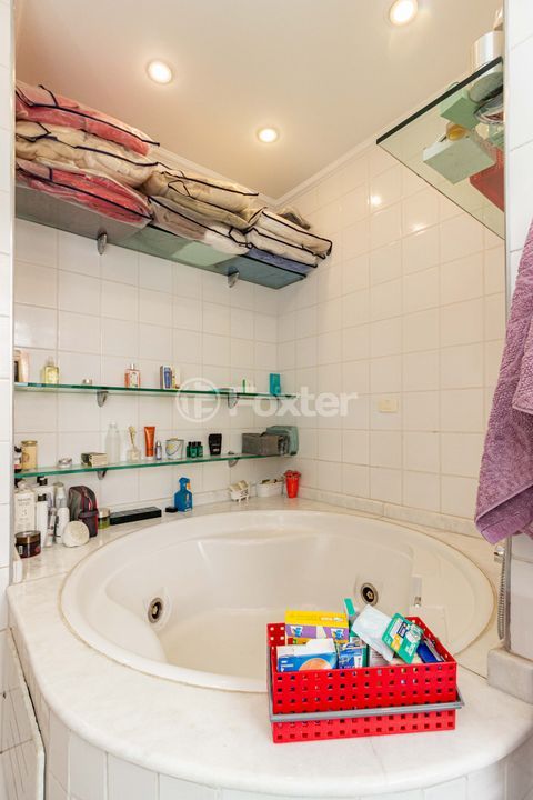 Image 41 - 929445