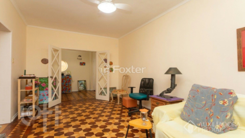 Image 3 - 929570
