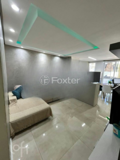 Image 22 - 929637