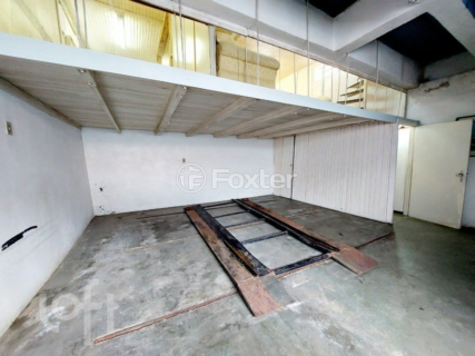 Image 32 - 929675