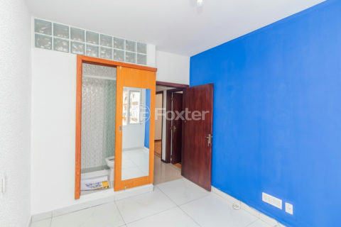 Image 9 - 929782