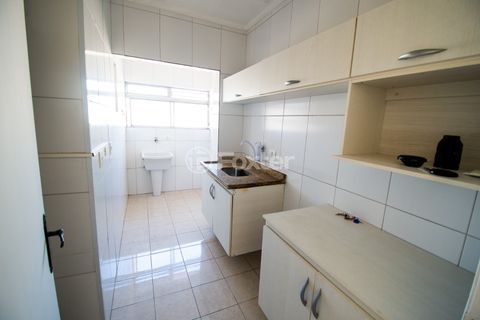 Image 4 - 929784