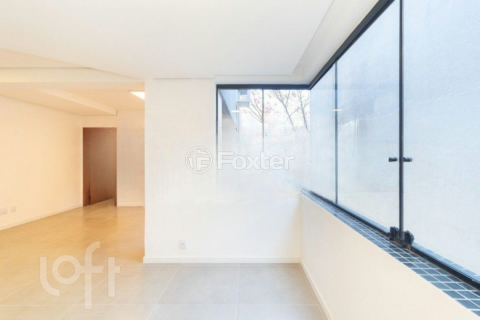 Image 7 - 929797