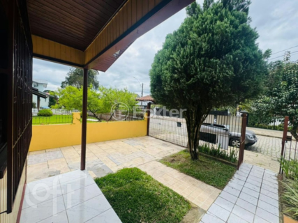 Image 3 - 929881