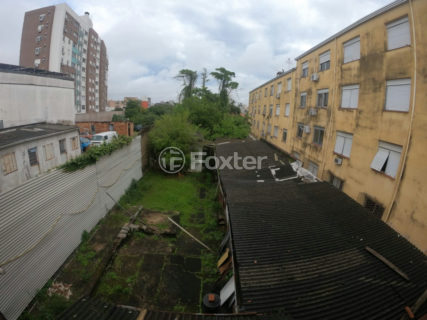 Image 7 - 929930