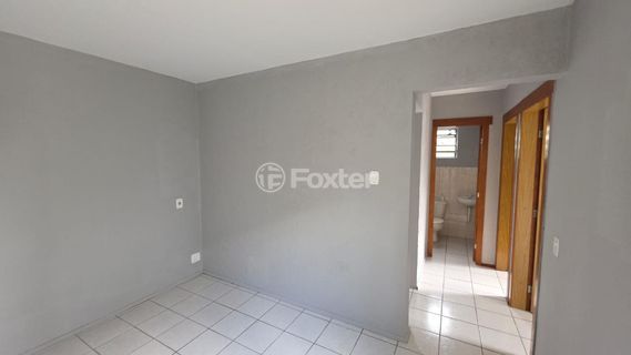 Image 3 - 929933