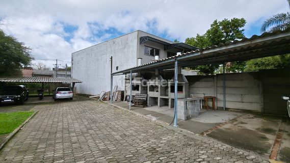 Image 9 - 929933