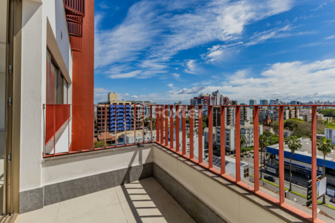Image 5 - 929993