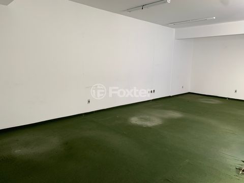 Image 1 - 930028