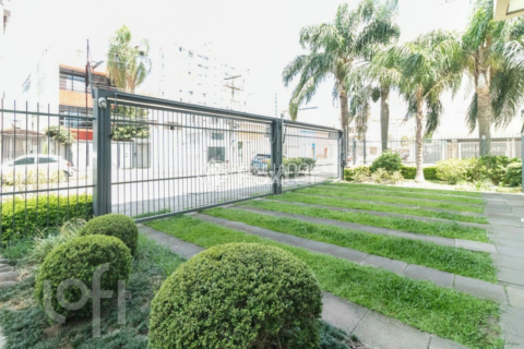 Image 31 - 930124