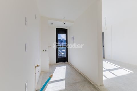 Image 7 - 930131