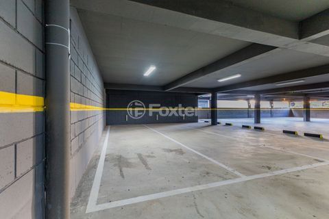 Image 32 - 930131
