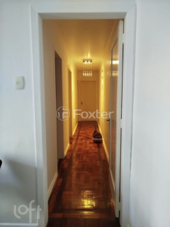 Image 7 - 930270