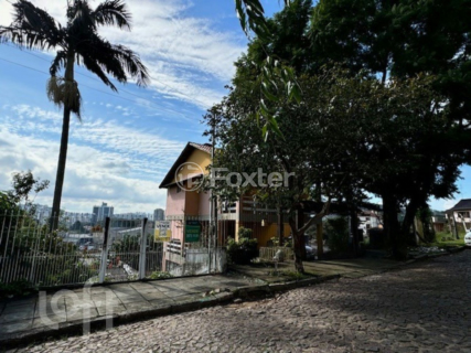 Image 1 - 930296