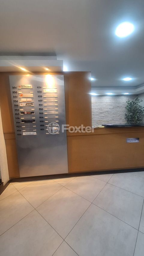 Image 10 - 930316
